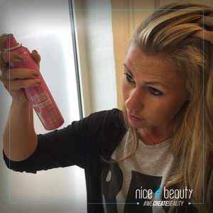 Vergeet haarlak, gebruik droogshampoo!