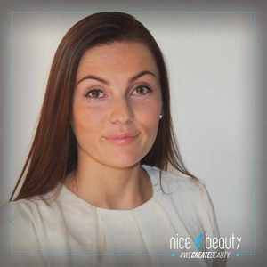 Test: Kardashian Beauty