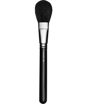 MAC Large Powder Brush - 150S